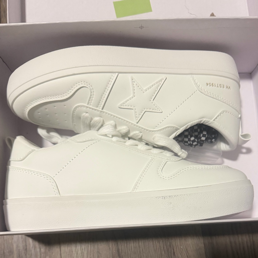 Vintage Havana White Sneakers